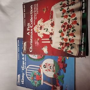 Vintage Leisure Arts Craft Leaflets 1005 Holiday Hoops and 1027 Felt Christmas